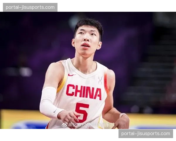 北京北控官方宣布，廖三宁手指骨折，预计将缺席季后赛首轮