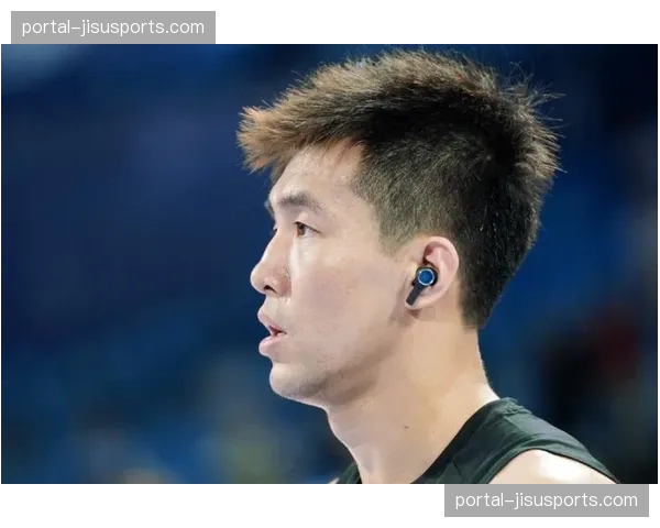 郭艾伦恢复个人训练,但预计仍将缺席季后赛首轮前两场比赛 郭艾伦恢复个人训练,但预计仍将缺席季后赛首轮前两场比赛